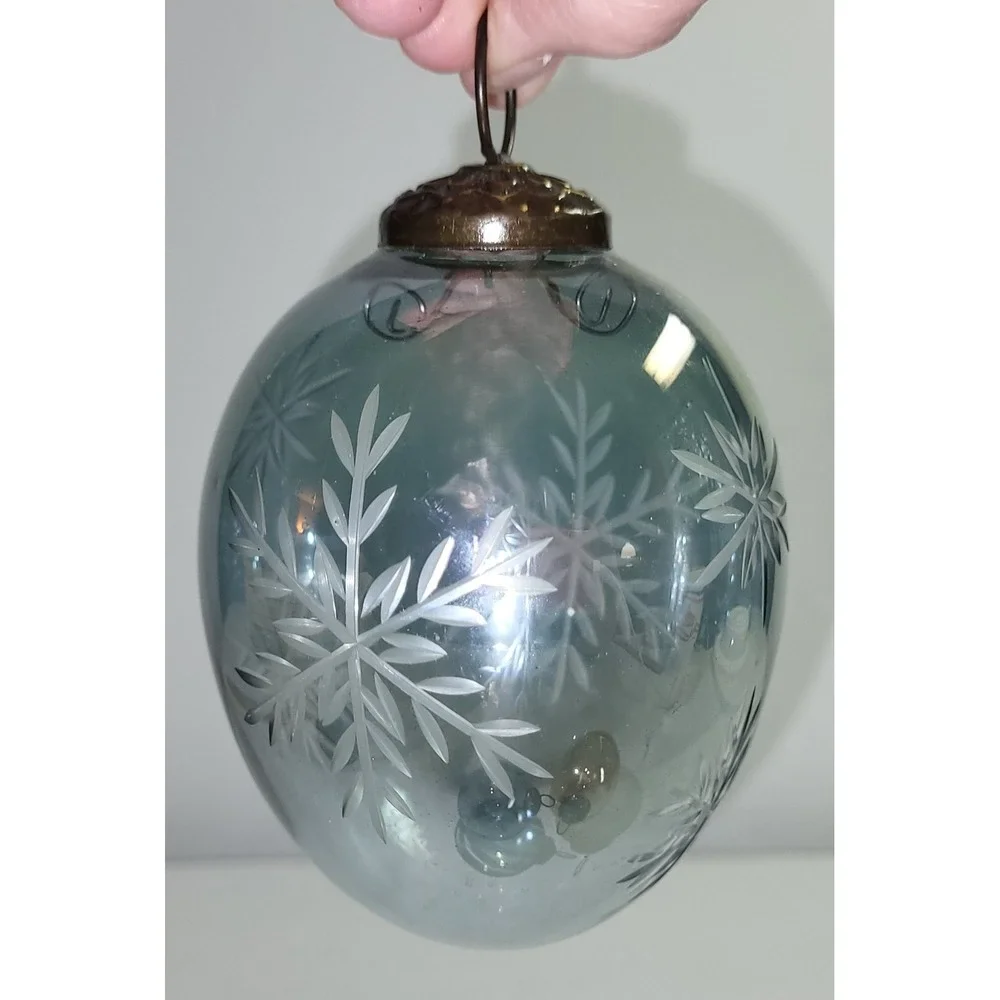 Vintage Hand‑Blown Glass Christmas Ornaments Etched Snowflake German/Czech MCM